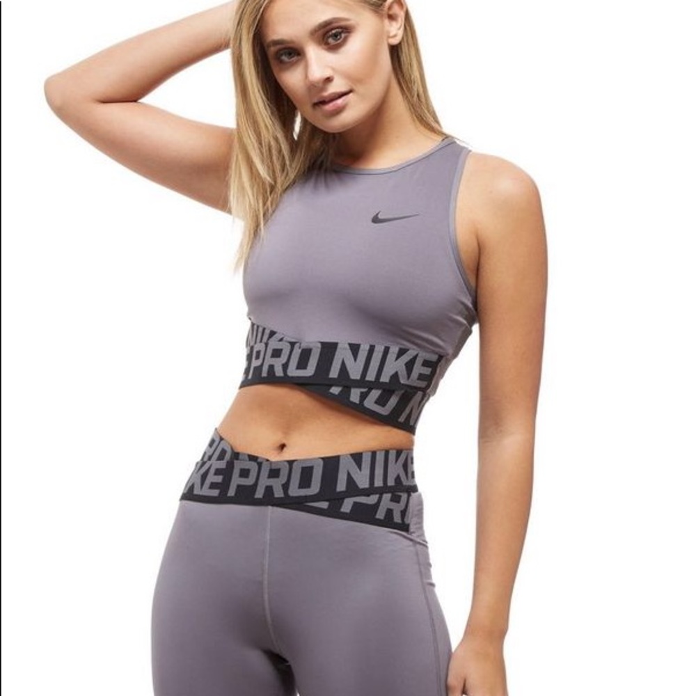 Nike Pro Cropped Tank